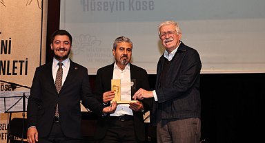  Nilüfer’de Mehmet H. Doğan Ödülü Hüseyin Köse’ye verildi
