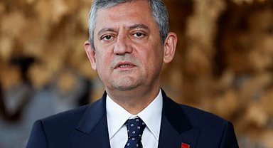 Özel, Erkan Baş ve beraberindeki heyetle görüştü