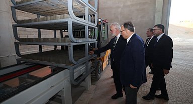 Siirt İl Özel İdaresinin kilitli parke taşı tesisinde seri üretim başladı