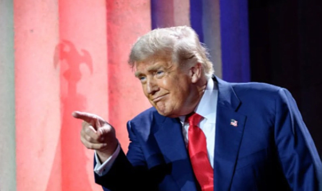 Trump, Venezuela’dan 1 milyon varil petrol geldiğini duyurdu