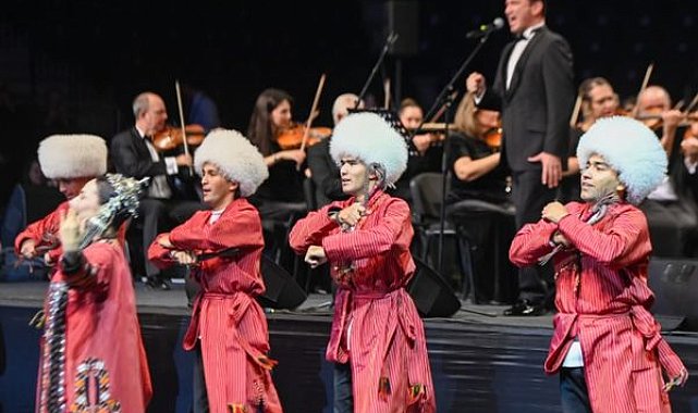Türk dünyasından 400 sanatçı Cumhuriyet’in 103’üncü yılı için Ankara’da buluştu
