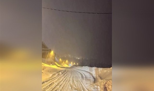 Uludağ’da yılın ilk kar yağışı başladı