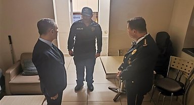 Vali Aktaş, Cengiz Topel Havalimanı Polis Noktasını ziyaret etti