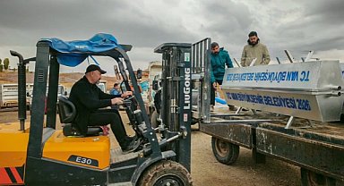 Van Büyükşehir Belediyesinden çiftçilere 5 bin sıvat desteği