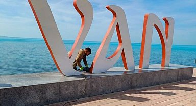 Van Sahil Yolu’na “Van Hatırası” görseli yerleştirildi