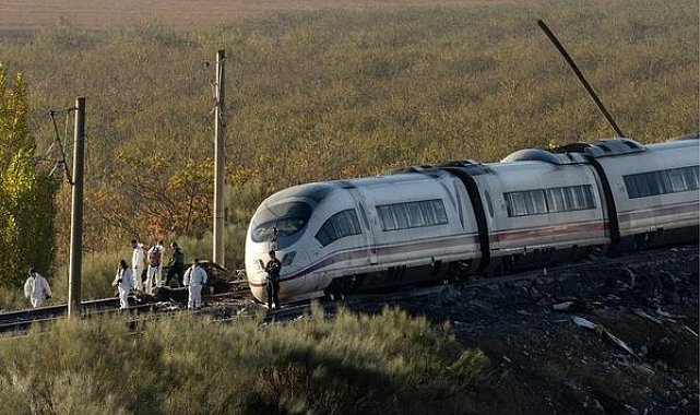 Xi Jinping’den tren kazası nedeniyle İspanya Kralı VI. Felipe’ye başsağlığı mesajı