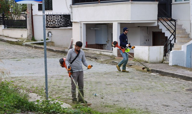 Yalova’da Kazım Karabekir Mahallesi’nde temizlik çalışması yapıldı