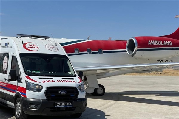 Şanlıurfa’da 3 hasta bebek ambulans uçak ile İstanbul’a götürüldü