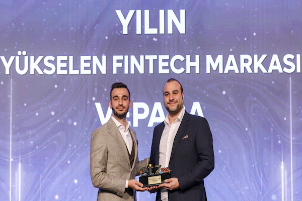 Vepara’ya Yılın Yükselen Fintech Şirketi Ödülü