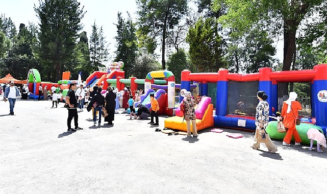 19 Mayıs coşkusu kenti sardı Gençlik Bayramı'nda çocuklar da doyasıya eğlendi