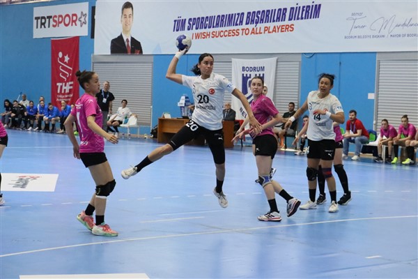 Kadınlar Süper Ligi Final Serisi’nde eşitlik sağlandı