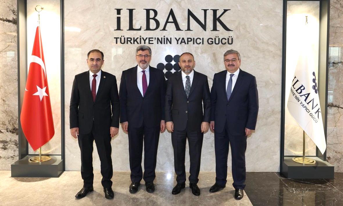 AKP “Belediye Başkanlarımızın Arkasında ve Destekçisiyiz”