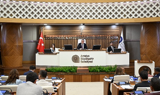 Antalya Büyükşehir ve ASAT'ın 2023 mali yılı kesin hesapları oy birliğiyle kabul edildi
