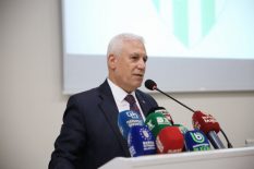 Başkan Bozbey: “Bursaspor’u ayağa kaldırmalıyız”