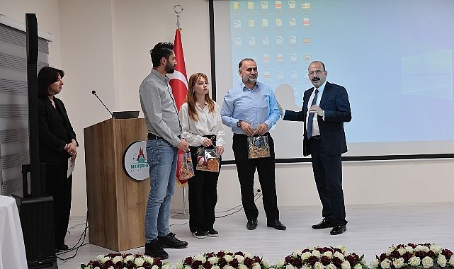 Nevşehir Belediyesi Kadın ve Aile Hizmetleri Müdürlüğü tarafından 'Aile ve Ailenin Önemi' konulu konferans düzenlendi